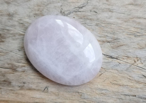 Cabochon cuart roz, 40x30x7 mm