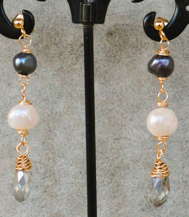Cercei cu perle de cultura si briolete tip swarovski