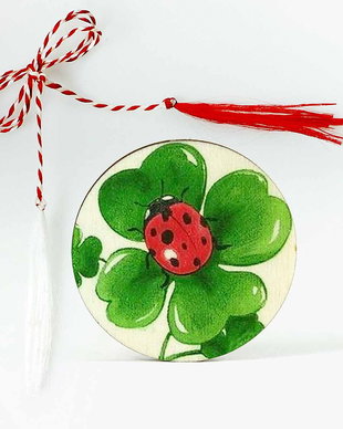 Martisor cu buburuza si trifoi
