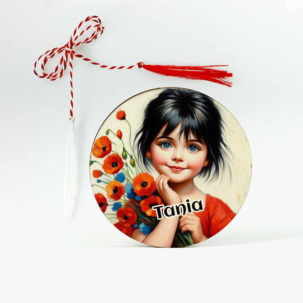 Martisor cu fetita si flori de mac