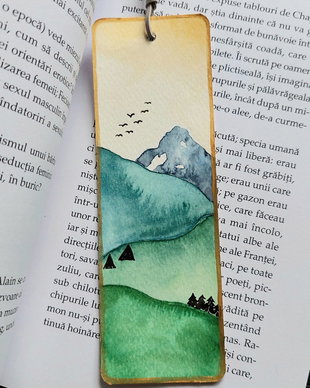 Semn de carte Over the hills