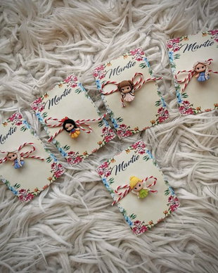 Martisor tip brosa printesa Disney