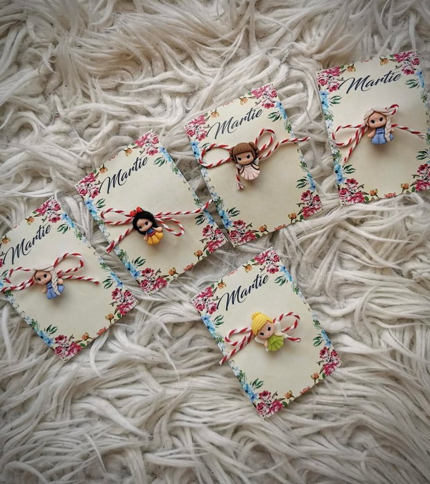 Martisor tip brosa printesa Disney