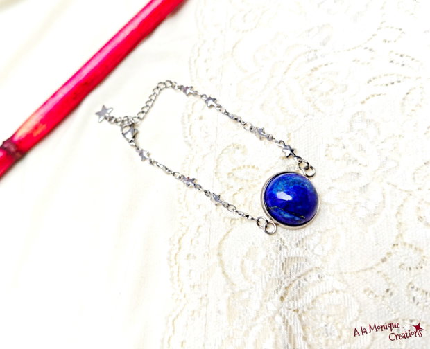 Bratara cu stelute si lapis lazuli