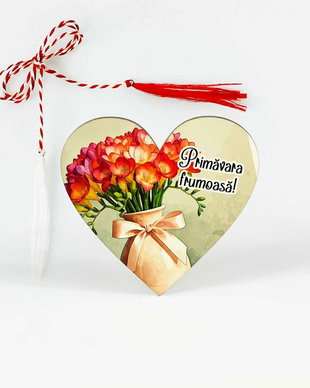 Martisor cu flori de frezie