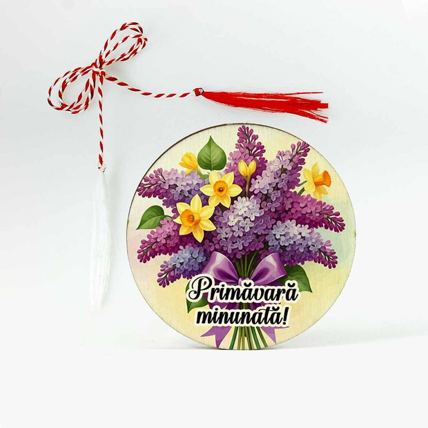 Martisor cu flori de liliac si narcise galbene