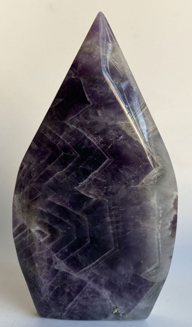 Ametist Dream (Chevron) - sculptura piatra semipretioasa