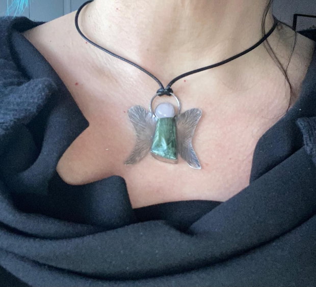 Pandantiv supradimensionat din argint 925, seraphinite si cuart roz, moonstone sau ochi de tigru, inger