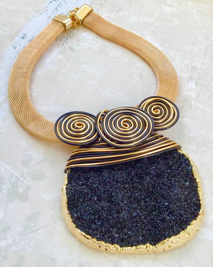 Colier Pandantiv agata druzy neagră