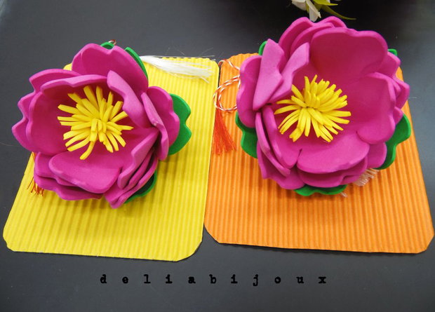 Brosa statement handmade unicat - Martisor - floare (cod1168)