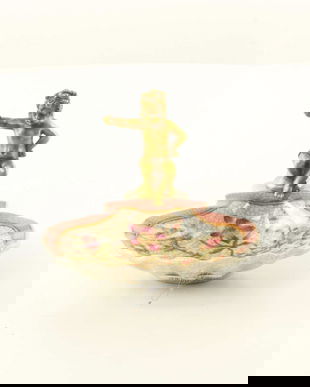 Savoniera din portelan cu ingeras din bronz