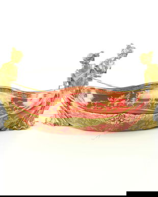 Fructiera din portelan cu doua nimfe din bronz