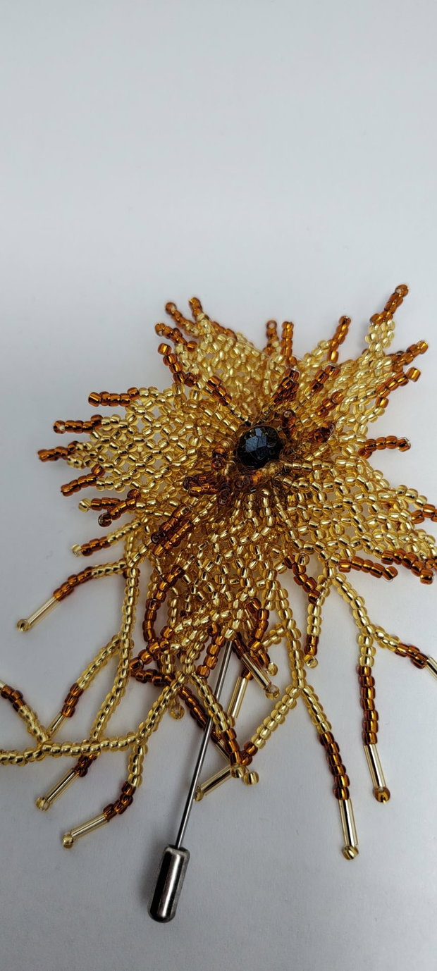 Brosa handmade, brosa din margelute