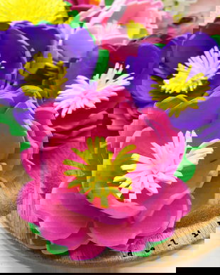 Brosa statement handmade unicat - Martisor - floare (cod1168)