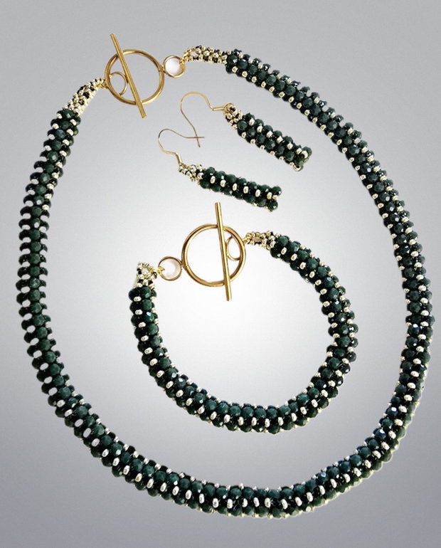 Set verde auriu din margele
