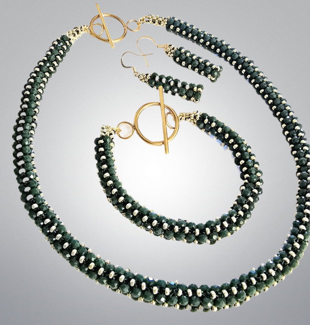 Set verde auriu din margele