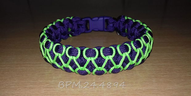 Brățară fixă paracord cusută mov cu verde neon