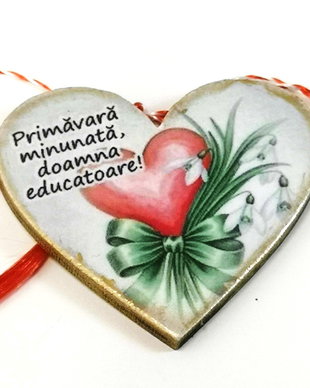 Martisoare personalizate educoare/ invatatoare clasa inimioare
