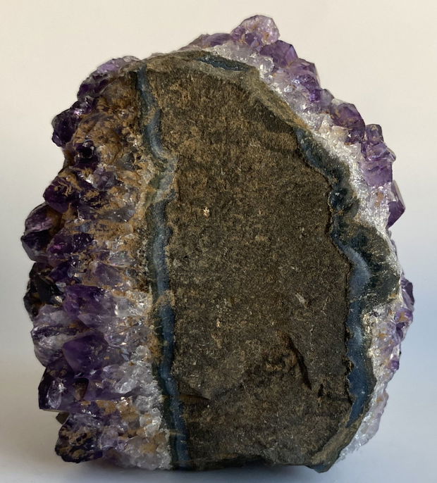 Ametist - fragment geoda de piatra semipretioasa