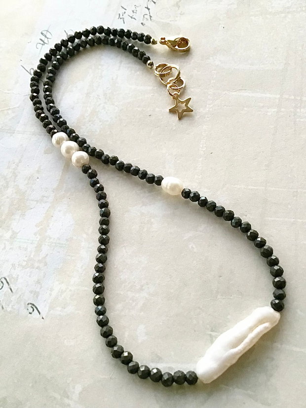 Colier CHOKER Pirita & perla cultura / Biwa albe