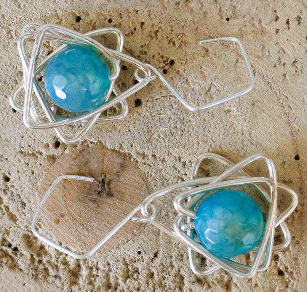 Cercei handmade din sarma si agate fatetate
