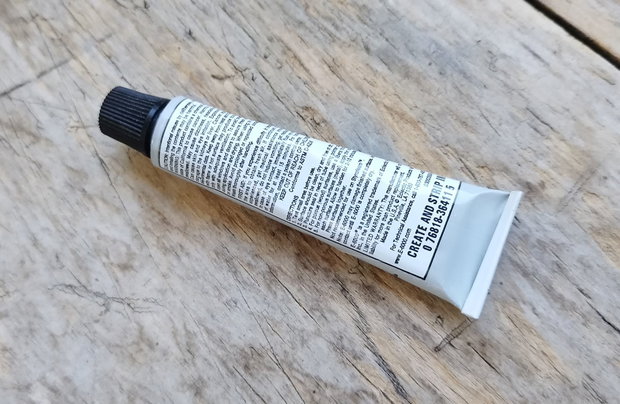 Adeziv industrial E6000