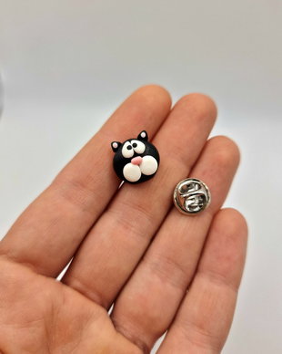 Mărțișor pin pisică neagră