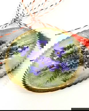 Martisoare cu flori - violete si lacramioare