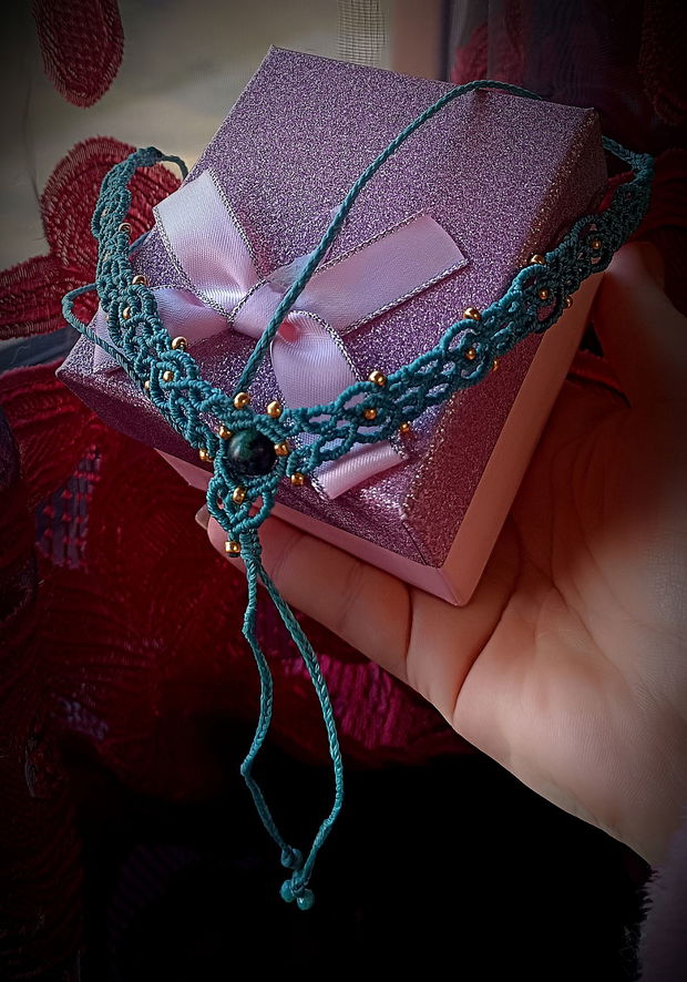Colier choker micro macrame cristal Unakite