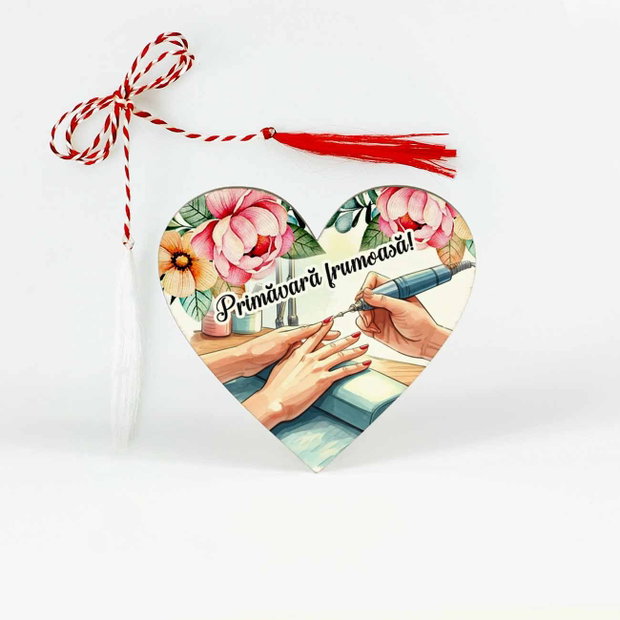 Martisor manichiurista