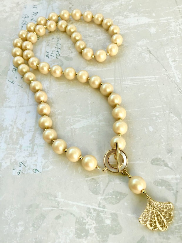 Colier perle Swarovski auriu deschis