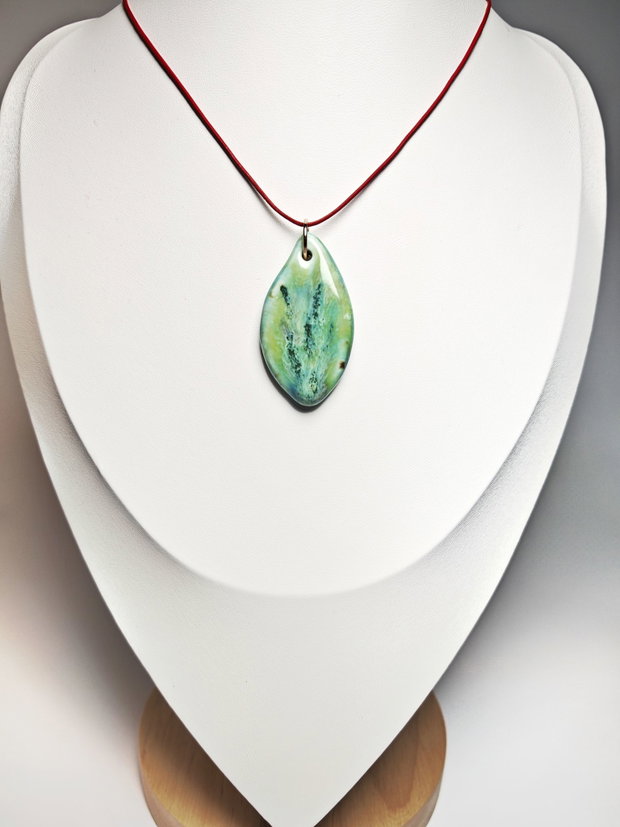 Colier Green Tear