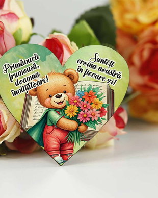 Martisor cu personaj Super Ursulet pentru educatoare sau invatatoare
