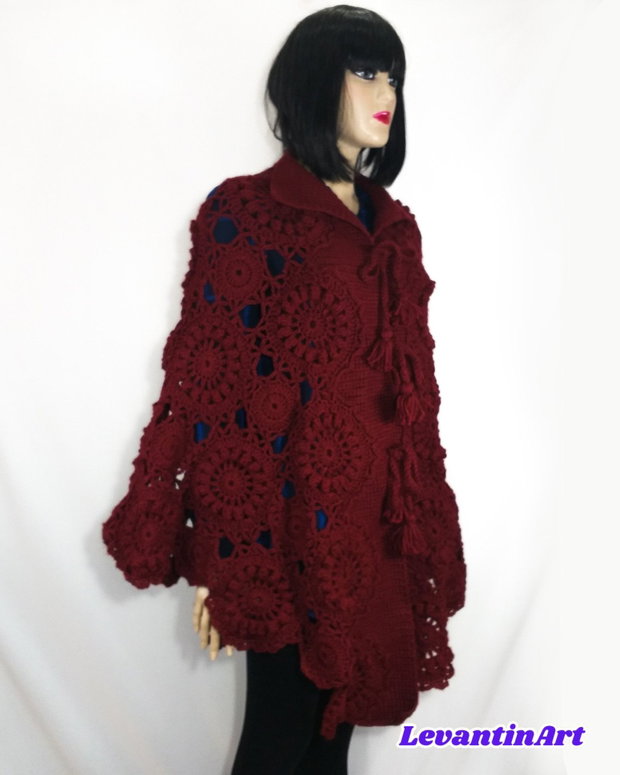 Pelerina bordo de dama, eleganta. Poncho crosetat descheiat. Cardigan triunghiular handmade