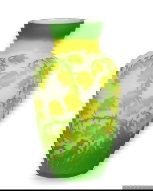 Lacramioare-vaza din sticla Cameo