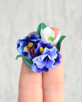 Flori de primavara- Brosa martisor