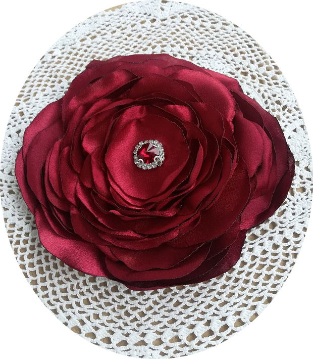 Brosa floare grena gigant cu cristale 17 cm