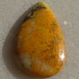 Bumble Bee jasper cabochon SUBTIRE (lucrat manual in India) aprox 25.8x15x3 mm