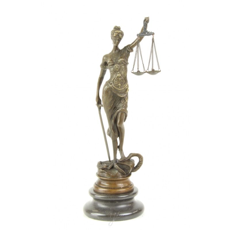 Justitia - statueta din bronz pe un soclu din marmura