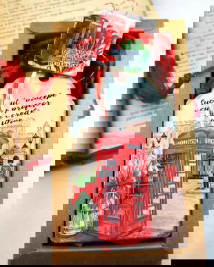 Set cadou profesoara engleza - semn de carte si martisor