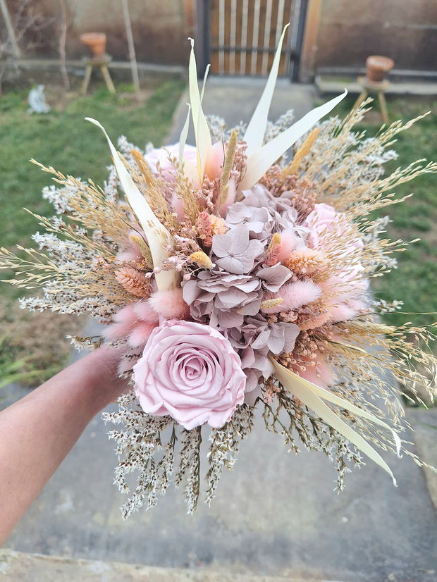 Buchet mireasa trandafiri roz