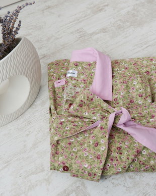 Rochie Camasa Vernil cu Flori Mici Mov Lila