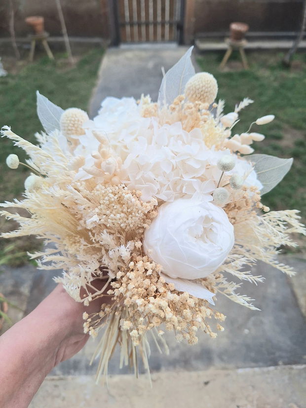 Buchet mireasa alb / Buchet mireasa bujori