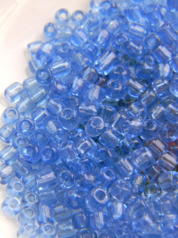 Margele nisip 4 mm (100 gr.)  (4-13)