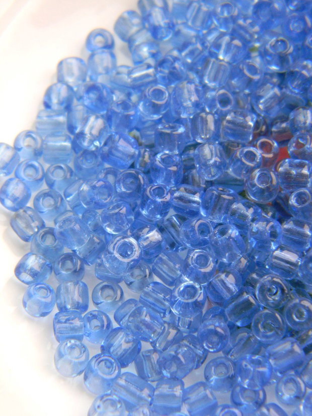 Margele nisip 4 mm (100 gr.)  (4-13)