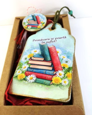 Set cadou semn de carte si  martisor pentru profesoare/ invatatoare
