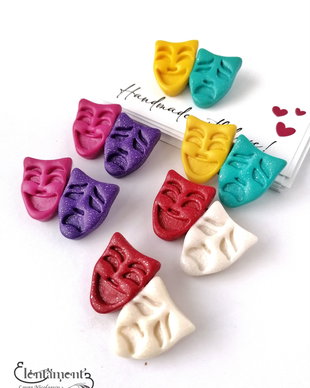 Brosa (martisor) masti de teatru colorate