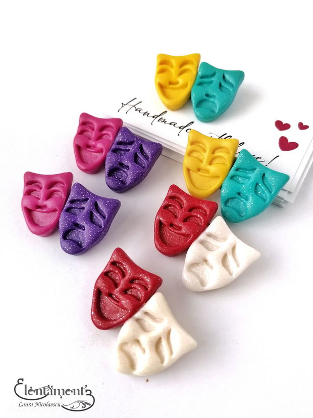 La comanda - Brosa (martisor) masti de teatru colorate