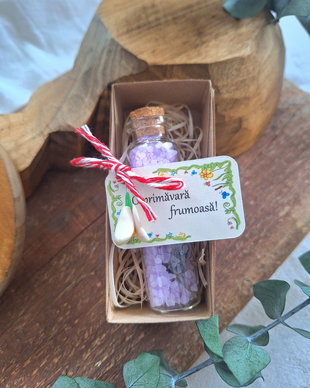 Mărțișor ghiocel + sticluță lavanda