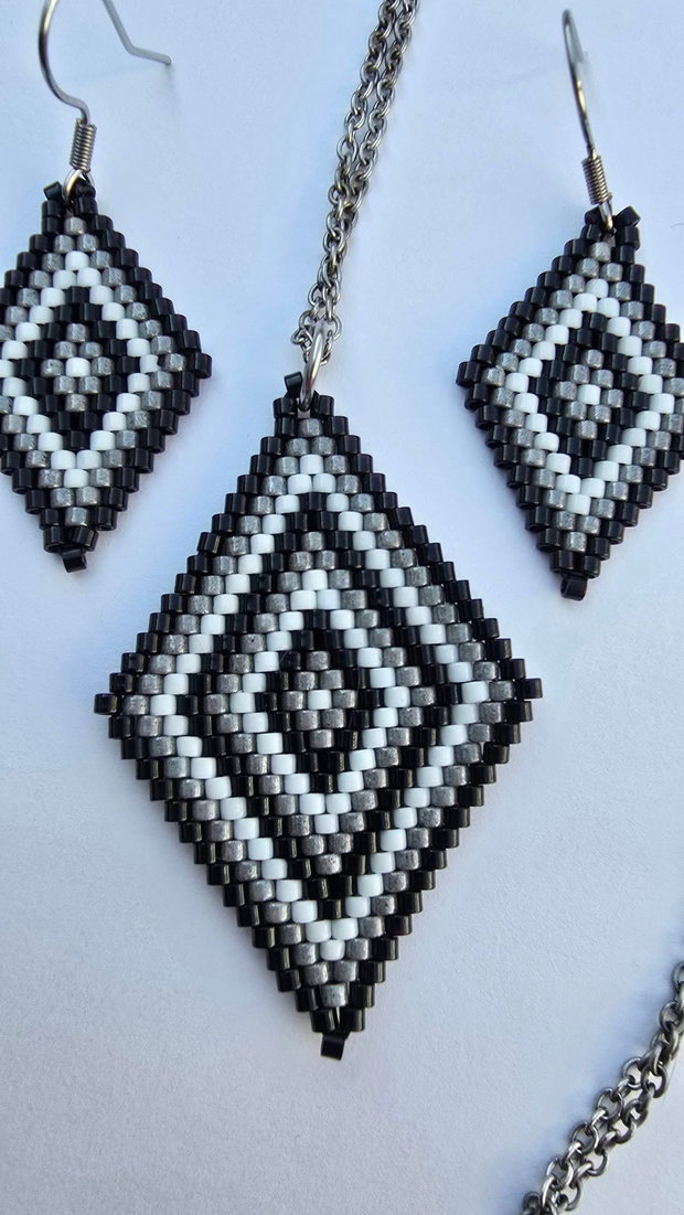Set romb , alb negru gri